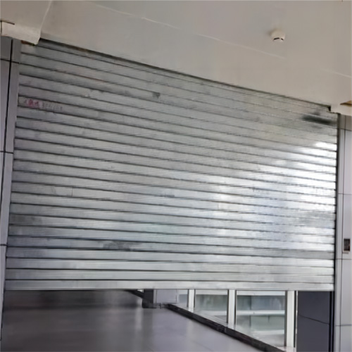 鋼質(zhì)防火卷簾門多少錢一平方(圖1) 鋼質(zhì)防火卷簾門工地.jpg