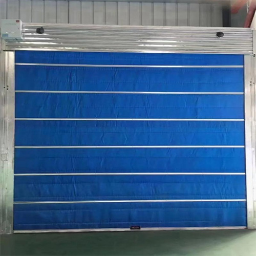 防火卷簾的控制原理是什么(圖1) 無機布防火卷簾產品.jpg